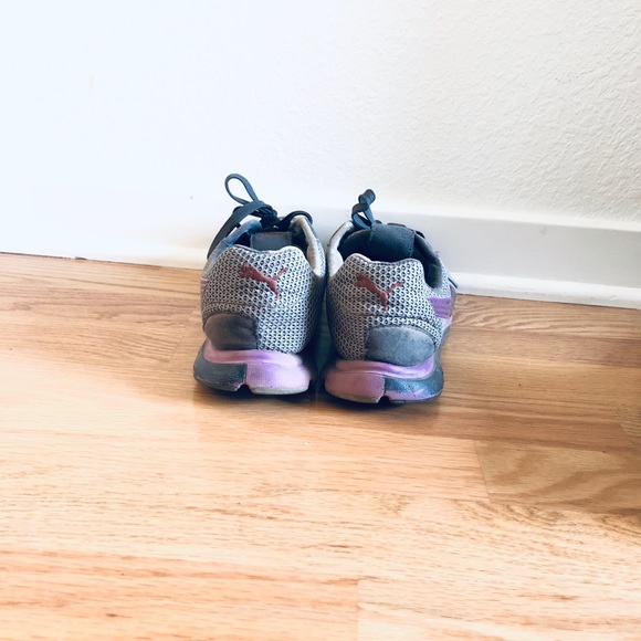 PUMA running shoes 39/8.5 - Picture 3 of 8